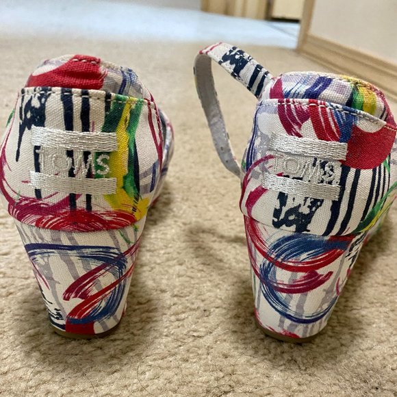 Toms Wedge Sandals - Picture 4 of 8